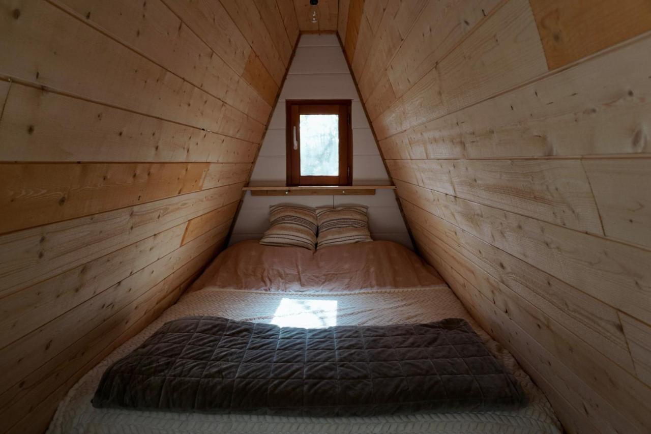 Le Chalet Tipi Avec Jacuzzi Et Jardin Troyes Esterno foto